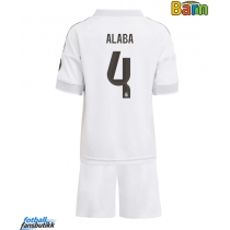 Real Madrid David Alaba #4 Hjemmedraktsett Barn 2025-26 Kortermet (+ Korte bukser)